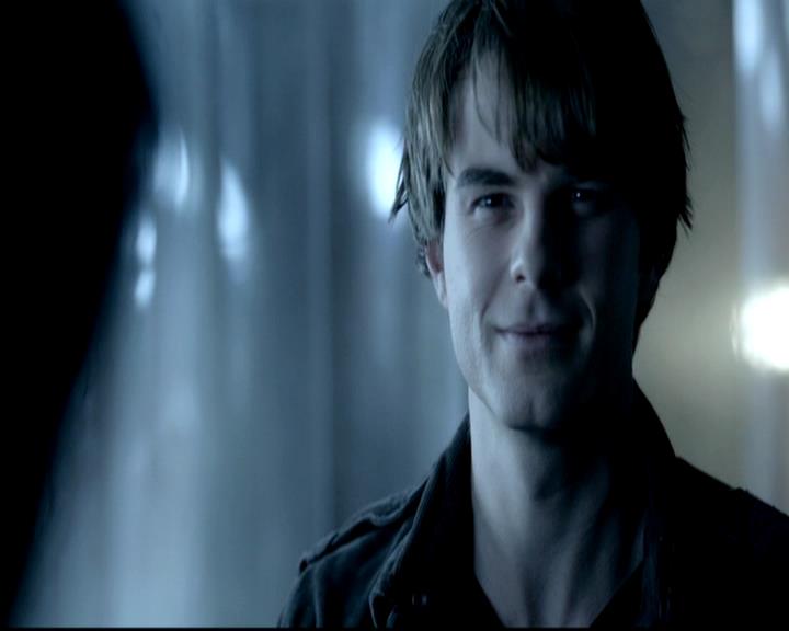 VampireDiariesWorld-dot-org_4x11CatchMeIfYouCan0604.jpg