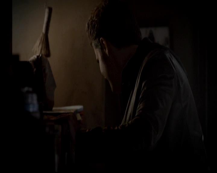 VampireDiariesWorld-dot-org_4x11CatchMeIfYouCan0640.jpg