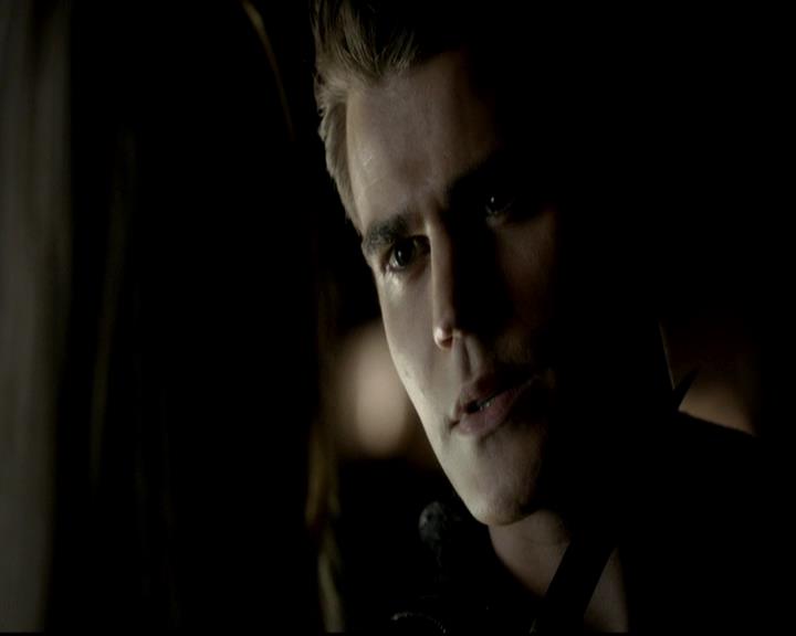 VampireDiariesWorld-dot-org_4x11CatchMeIfYouCan1111.jpg