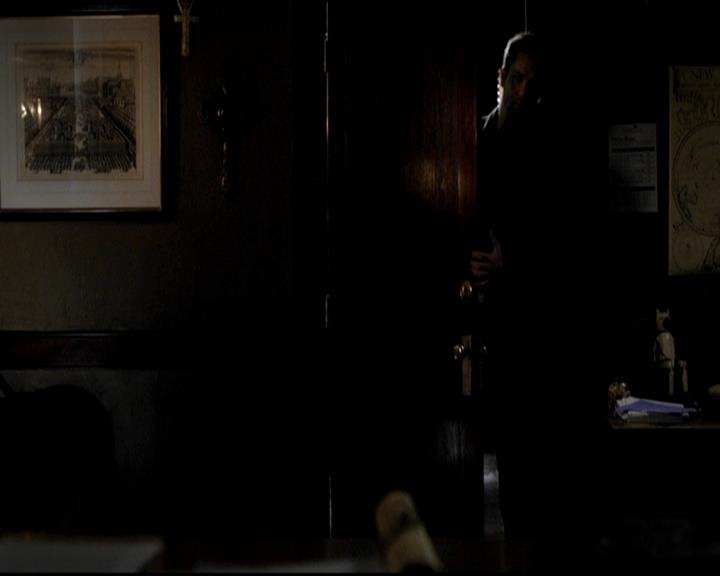 VampireDiariesWorld-dot-org_4x11CatchMeIfYouCan1133.jpg