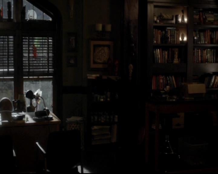 VampireDiariesWorld-dot-org_4x11CatchMeIfYouCan1137.jpg