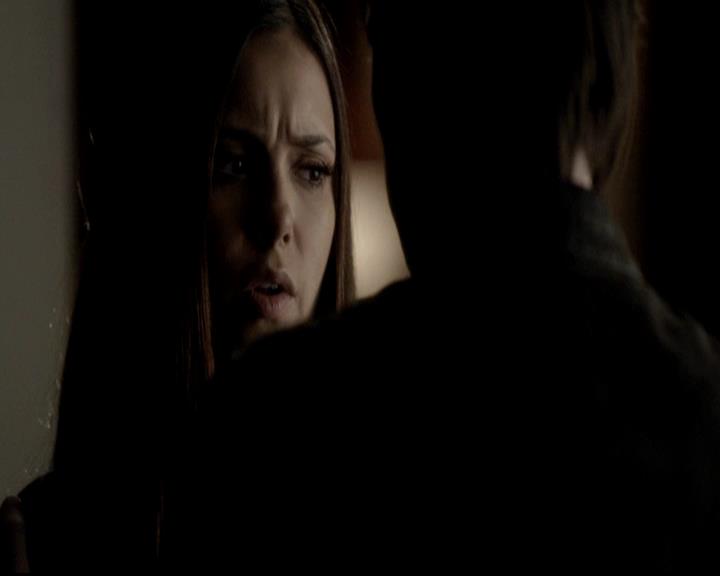 VampireDiariesWorld-dot-org_4x11CatchMeIfYouCan1174.jpg