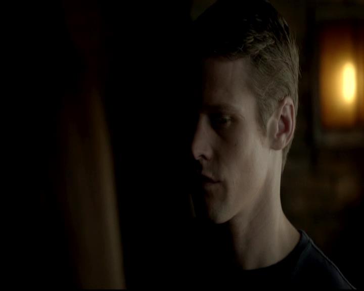 VampireDiariesWorld-dot-org_4x11CatchMeIfYouCan1282.jpg