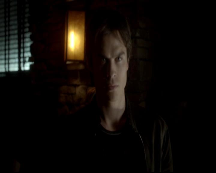 VampireDiariesWorld-dot-org_4x11CatchMeIfYouCan1292.jpg