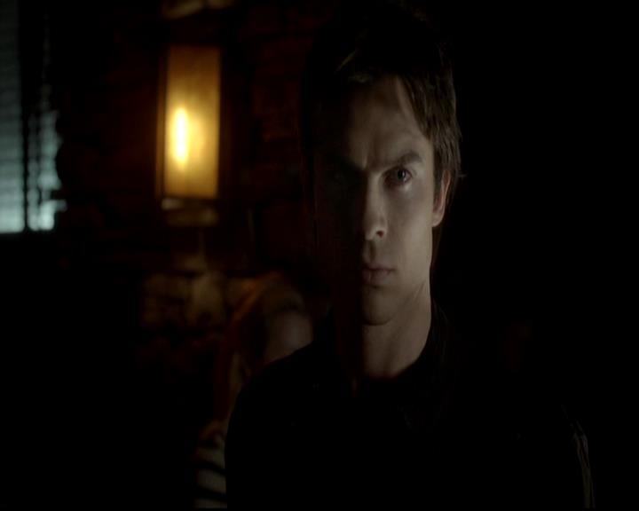 VampireDiariesWorld-dot-org_4x11CatchMeIfYouCan1293.jpg