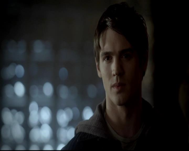 VampireDiariesWorld-dot-org_4x11CatchMeIfYouCan1294.jpg