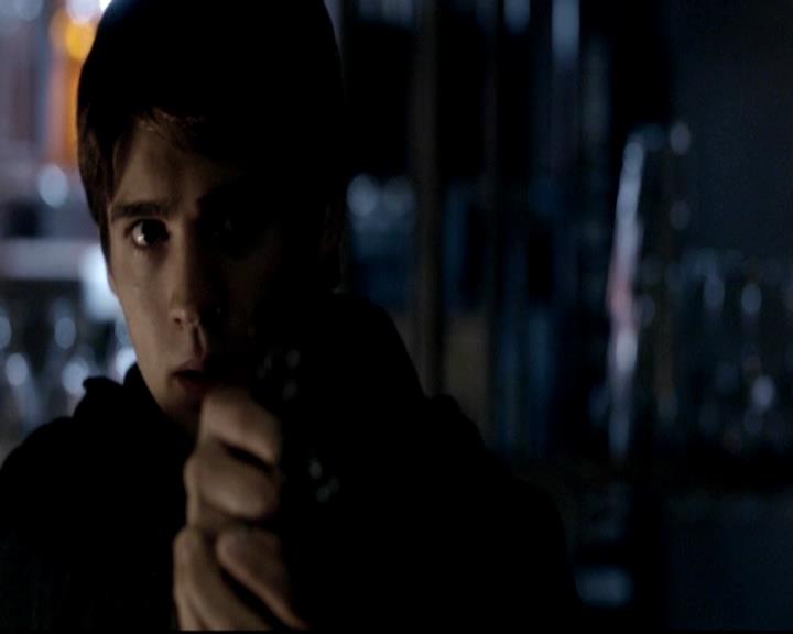 VampireDiariesWorld-dot-org_4x11CatchMeIfYouCan1320.jpg