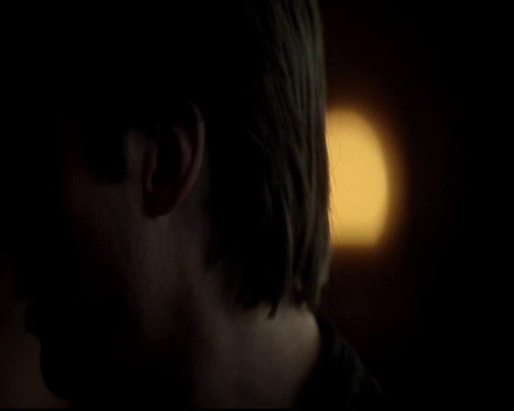 VampireDiariesWorld-dot-org_4x11CatchMeIfYouCan1325.jpg