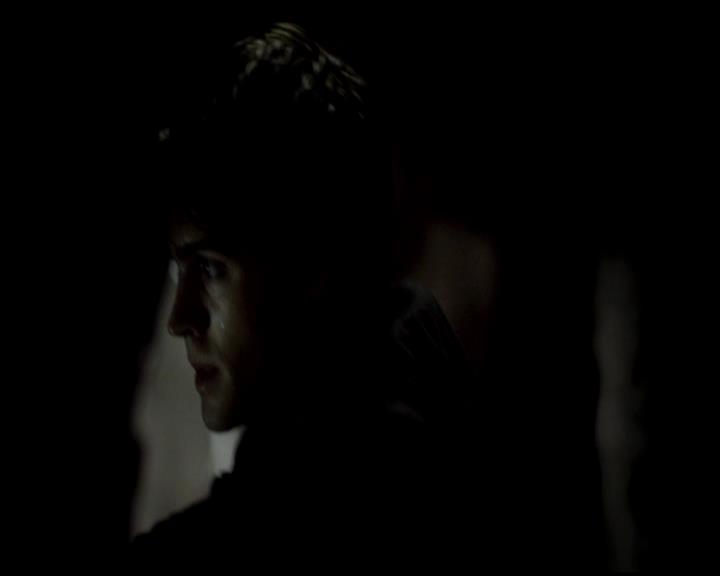 VampireDiariesWorld-dot-org_4x11CatchMeIfYouCan1380.jpg