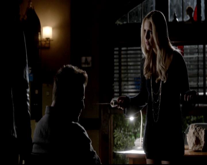 VampireDiariesWorld-dot-org_4x11CatchMeIfYouCan1398.jpg