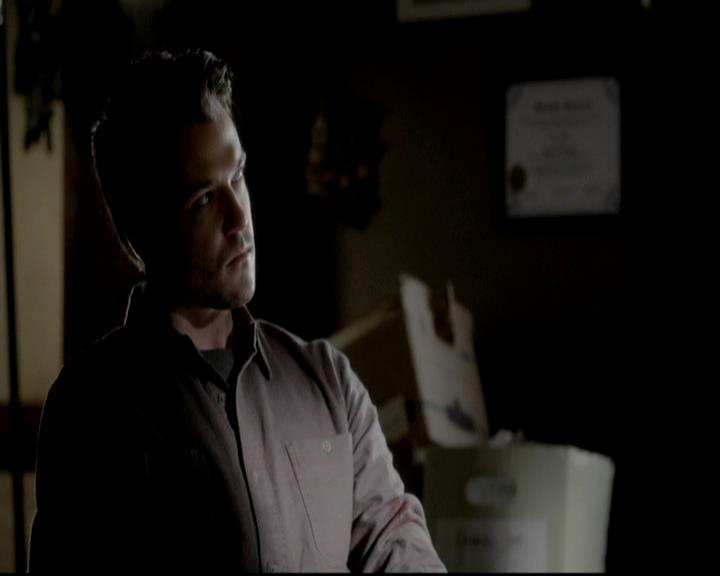 VampireDiariesWorld-dot-org_4x11CatchMeIfYouCan1405.jpg