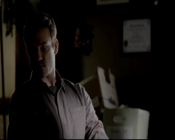 VampireDiariesWorld-dot-org_4x11CatchMeIfYouCan1406.jpg