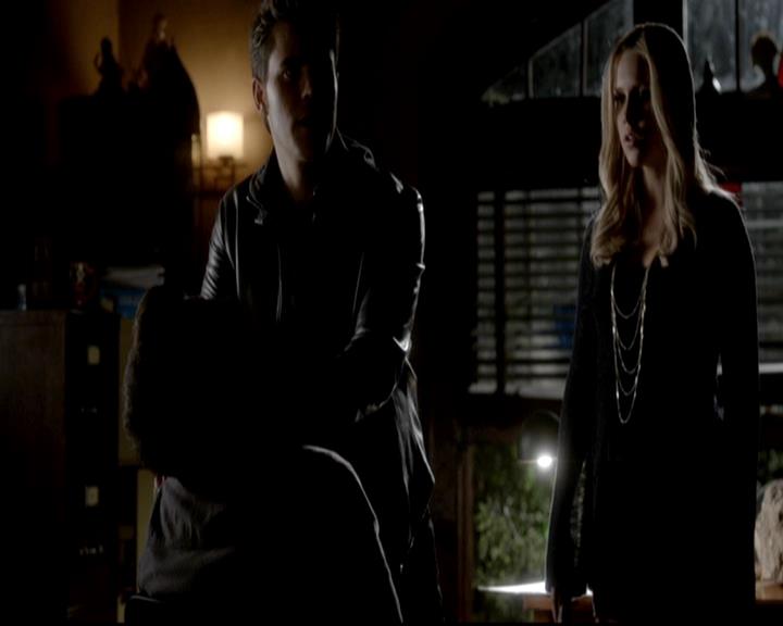 VampireDiariesWorld-dot-org_4x11CatchMeIfYouCan1417.jpg