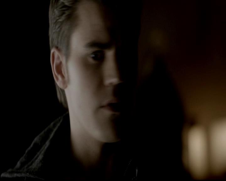 VampireDiariesWorld-dot-org_4x11CatchMeIfYouCan1437.jpg