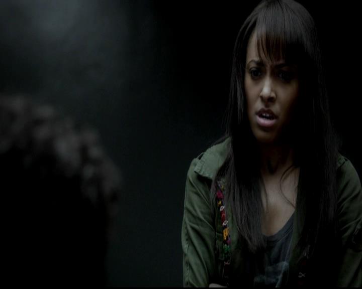 VampireDiariesWorld-dot-org_4x11CatchMeIfYouCan1460.jpg