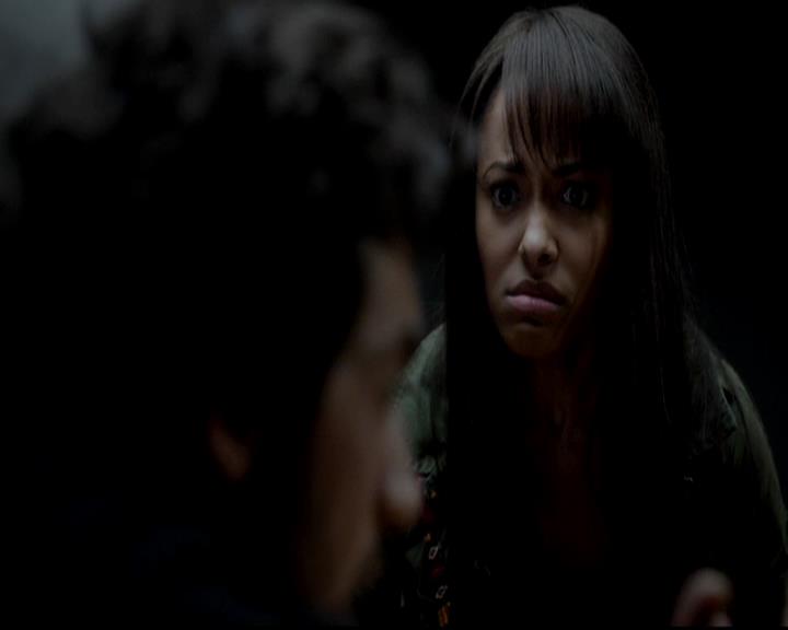 VampireDiariesWorld-dot-org_4x11CatchMeIfYouCan1466.jpg