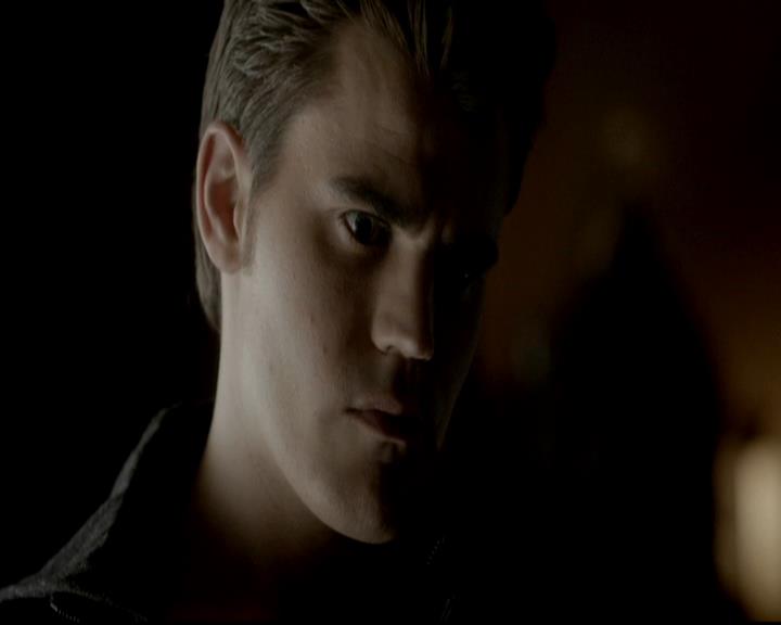 VampireDiariesWorld-dot-org_4x11CatchMeIfYouCan1596.jpg