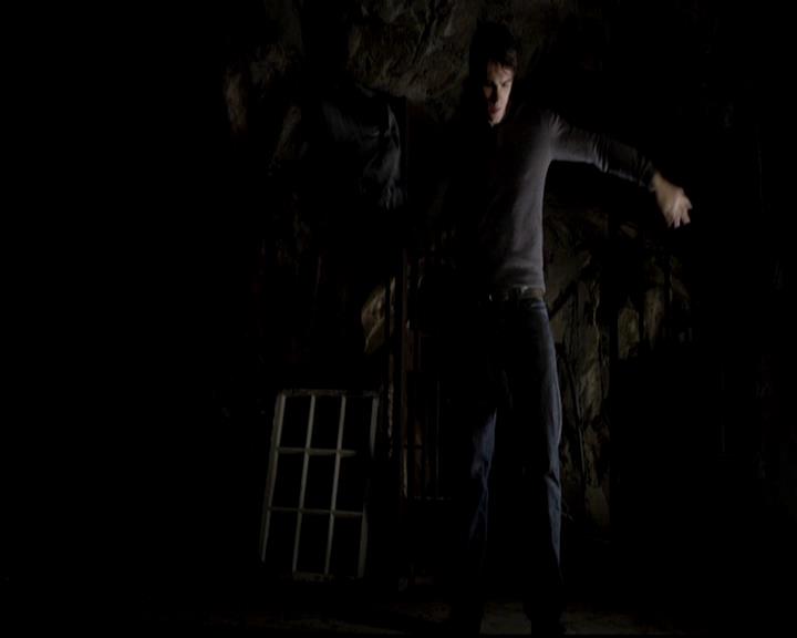 VampireDiariesWorld-dot-org_4x11CatchMeIfYouCan1600.jpg