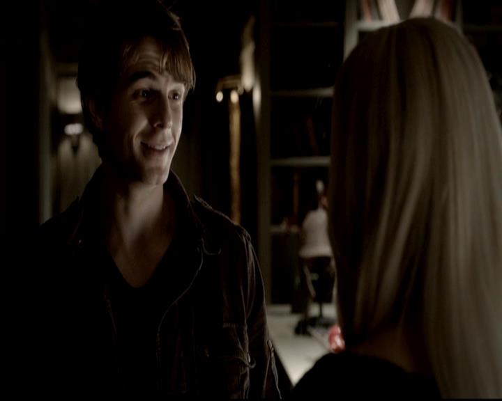 VampireDiariesWorld-dot-org_4x11CatchMeIfYouCan1705.jpg