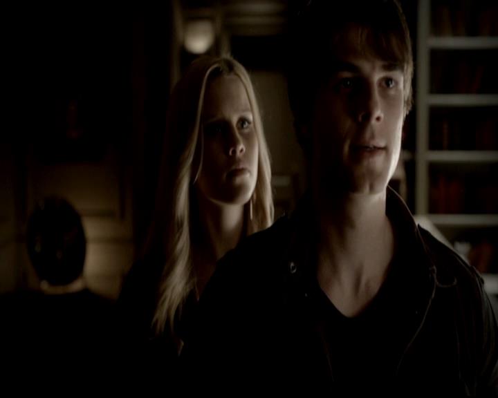 VampireDiariesWorld-dot-org_4x11CatchMeIfYouCan1711.jpg