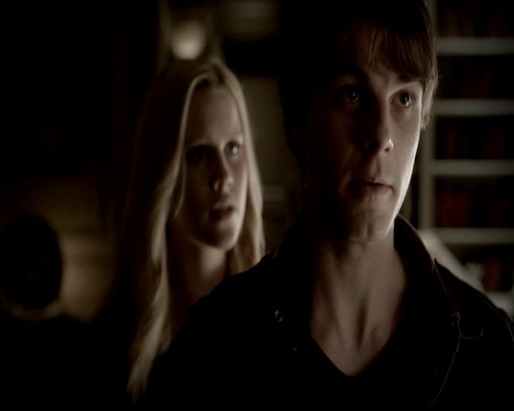 VampireDiariesWorld-dot-org_4x11CatchMeIfYouCan1714.jpg