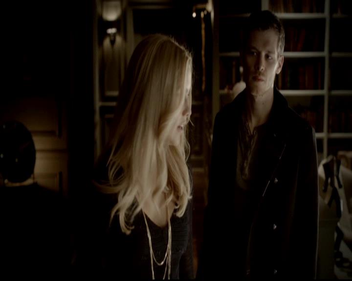 VampireDiariesWorld-dot-org_4x11CatchMeIfYouCan1756.jpg