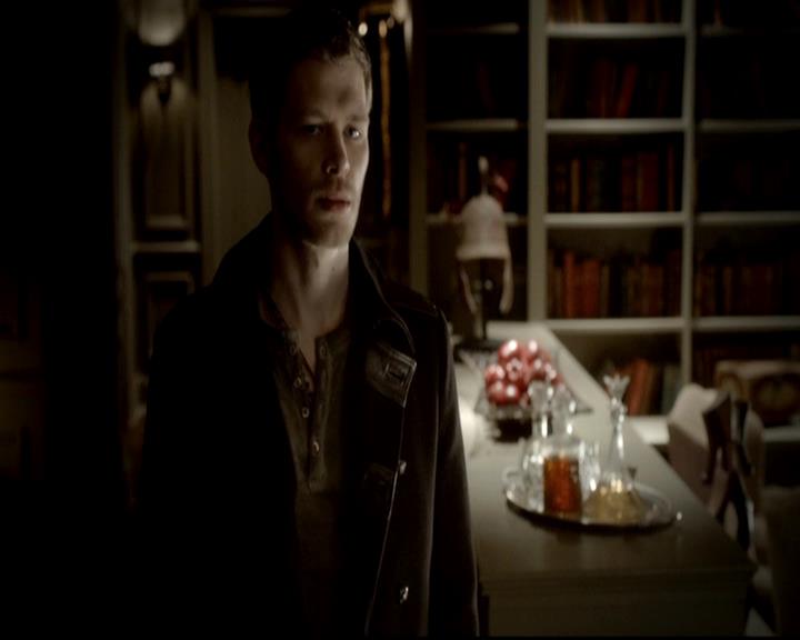 VampireDiariesWorld-dot-org_4x11CatchMeIfYouCan1771.jpg