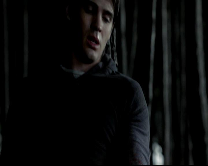 VampireDiariesWorld-dot-org_4x11CatchMeIfYouCan1783.jpg