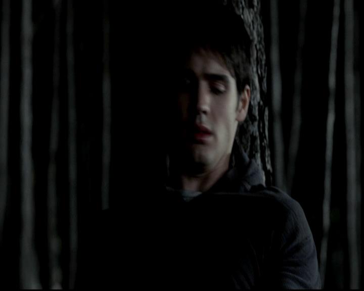 VampireDiariesWorld-dot-org_4x11CatchMeIfYouCan1785.jpg