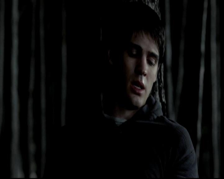 VampireDiariesWorld-dot-org_4x11CatchMeIfYouCan1786.jpg