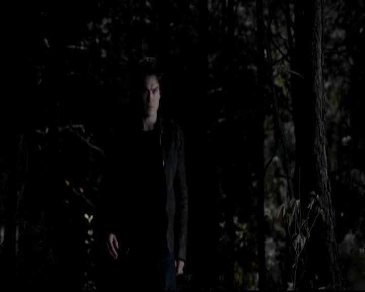 VampireDiariesWorld-dot-org_4x11CatchMeIfYouCan1787.jpg