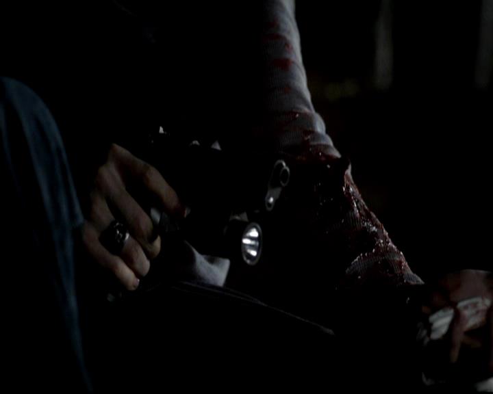 VampireDiariesWorld-dot-org_4x11CatchMeIfYouCan1830.jpg