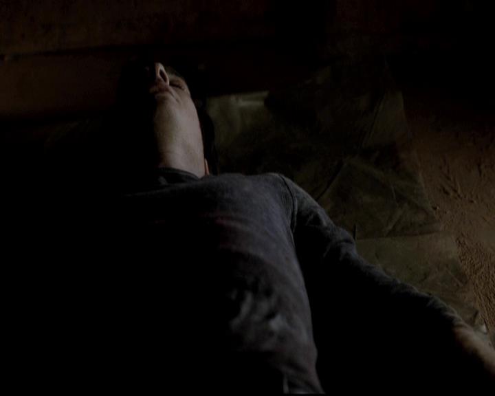 VampireDiariesWorld-dot-org_4x11CatchMeIfYouCan1870.jpg