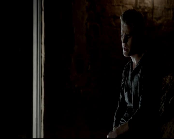 VampireDiariesWorld-dot-org_4x11CatchMeIfYouCan1902.jpg