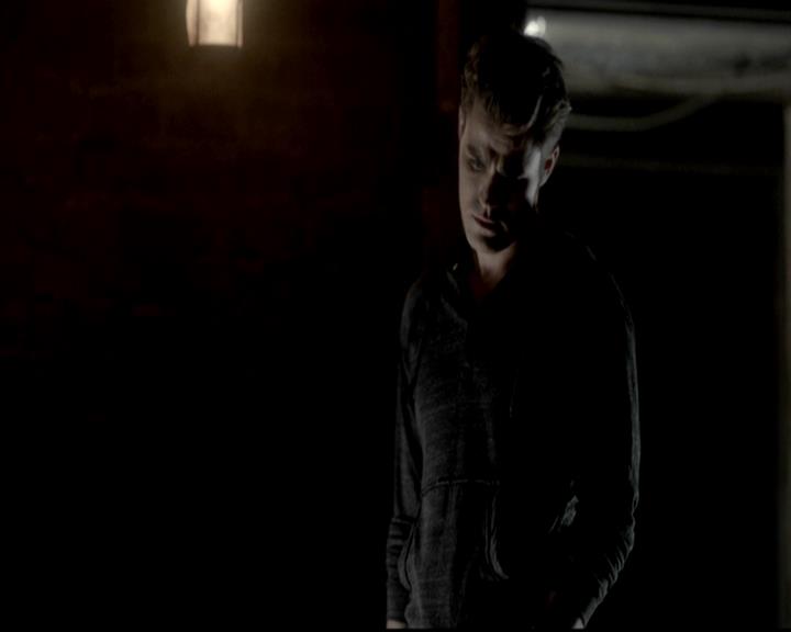 VampireDiariesWorld-dot-org_4x11CatchMeIfYouCan1916.jpg