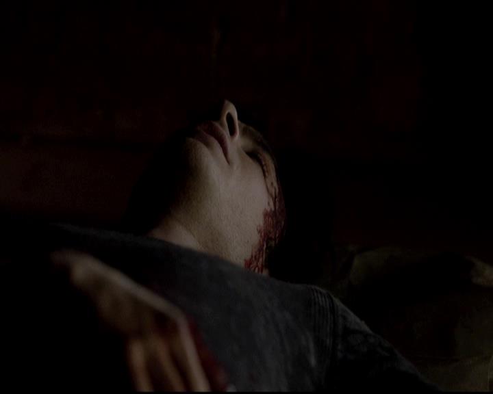 VampireDiariesWorld-dot-org_4x11CatchMeIfYouCan1920.jpg