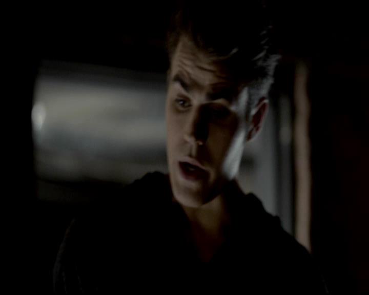 VampireDiariesWorld-dot-org_4x11CatchMeIfYouCan1929.jpg