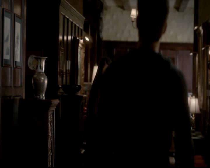 VampireDiariesWorld-dot-org_4x11CatchMeIfYouCan1946.jpg