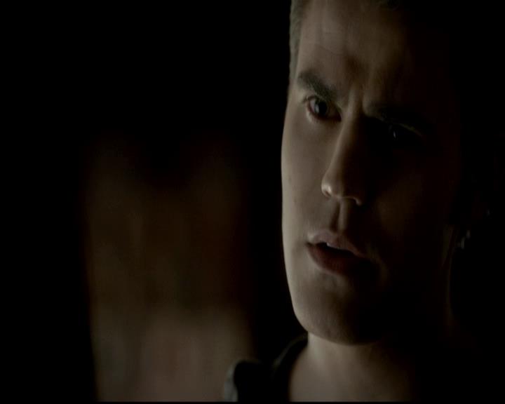 VampireDiariesWorld-dot-org_4x11CatchMeIfYouCan1960.jpg