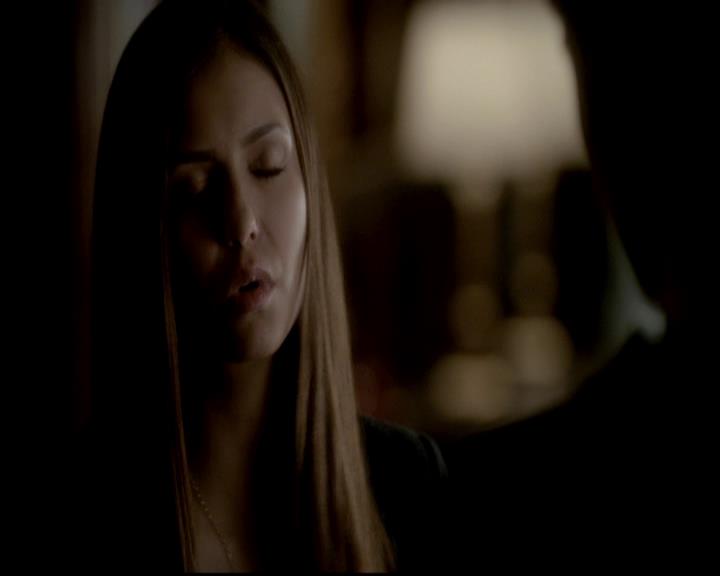 VampireDiariesWorld-dot-org_4x11CatchMeIfYouCan1967.jpg