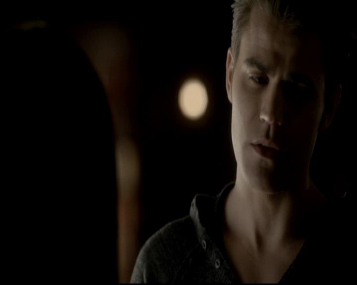 VampireDiariesWorld-dot-org_4x11CatchMeIfYouCan1971.jpg