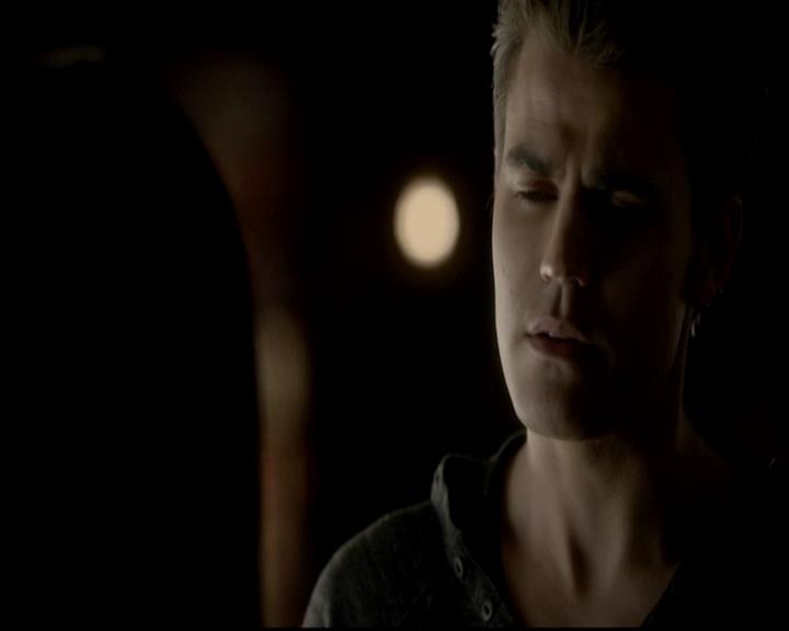 VampireDiariesWorld-dot-org_4x11CatchMeIfYouCan1972.jpg