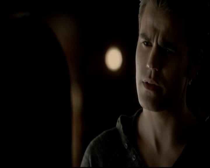 VampireDiariesWorld-dot-org_4x11CatchMeIfYouCan1973.jpg