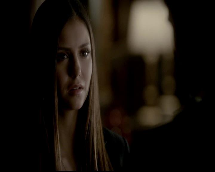 VampireDiariesWorld-dot-org_4x11CatchMeIfYouCan1979.jpg