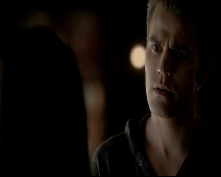 VampireDiariesWorld-dot-org_4x11CatchMeIfYouCan1989.jpg