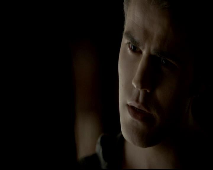 VampireDiariesWorld-dot-org_4x11CatchMeIfYouCan2005.jpg