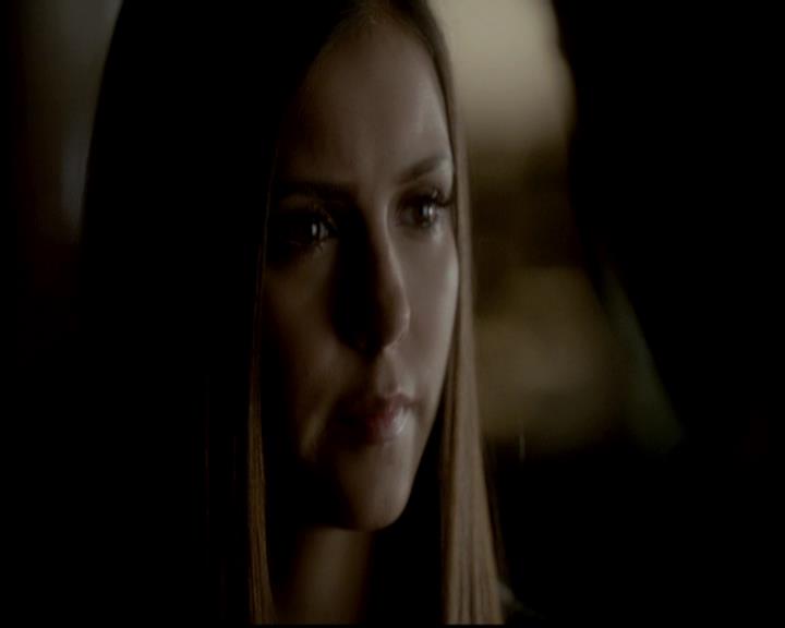 VampireDiariesWorld-dot-org_4x11CatchMeIfYouCan2020.jpg