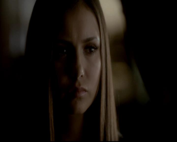 VampireDiariesWorld-dot-org_4x11CatchMeIfYouCan2021.jpg