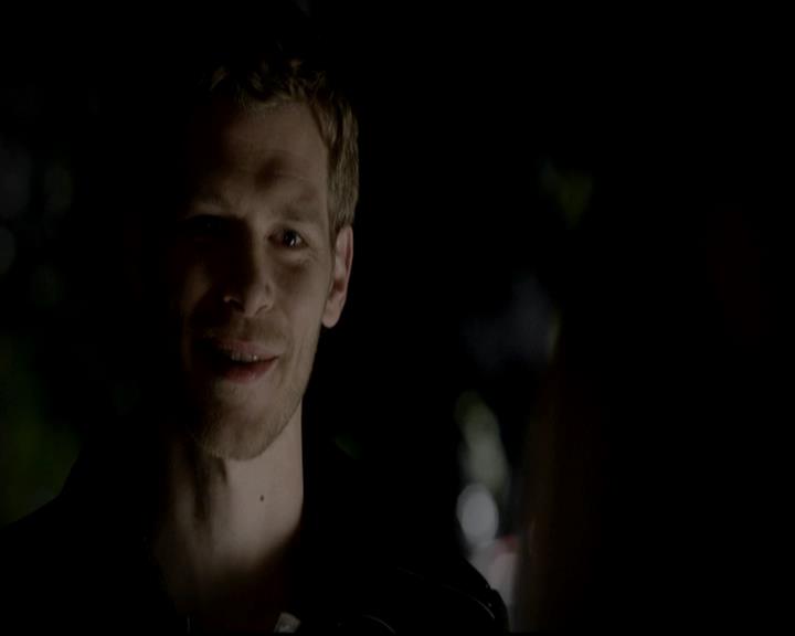 VampireDiariesWorld-dot-org_4x11CatchMeIfYouCan2102.jpg