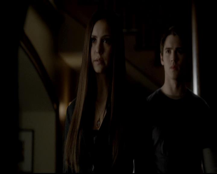 VampireDiariesWorld-dot-org_4x11CatchMeIfYouCan2105.jpg